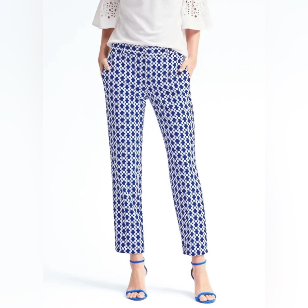 Banana Republic Women's Avery Fit Geo Pants Size 4 Blue & White Stretch Preppy‎